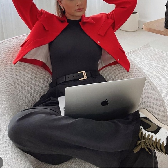 Red Jacket - Picture 3 of 7